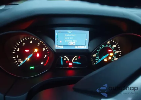 2014 Ford Focus Se z USA, uszkodzony, nr VIN 1FADP3F20EL449486